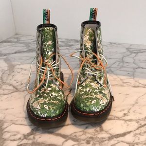 Shamrock Dr Marten Boots